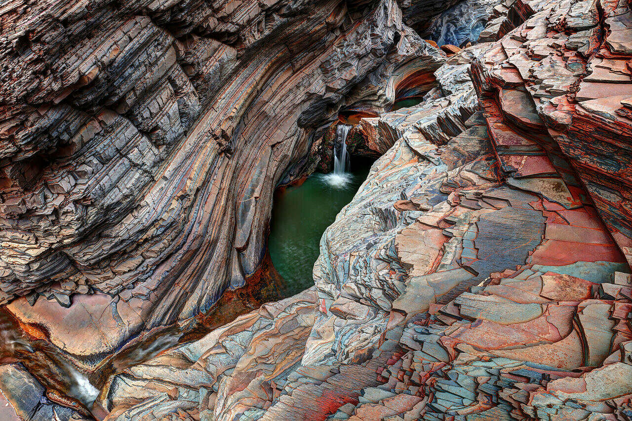 Spa Pool in der Hamersley Gorge von Karijini in Australien